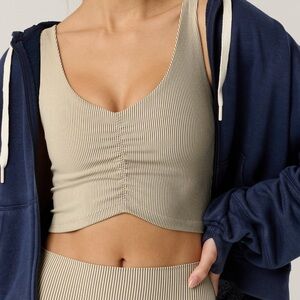 Ribbed V-Neck Ruched Sports Bra - Cream